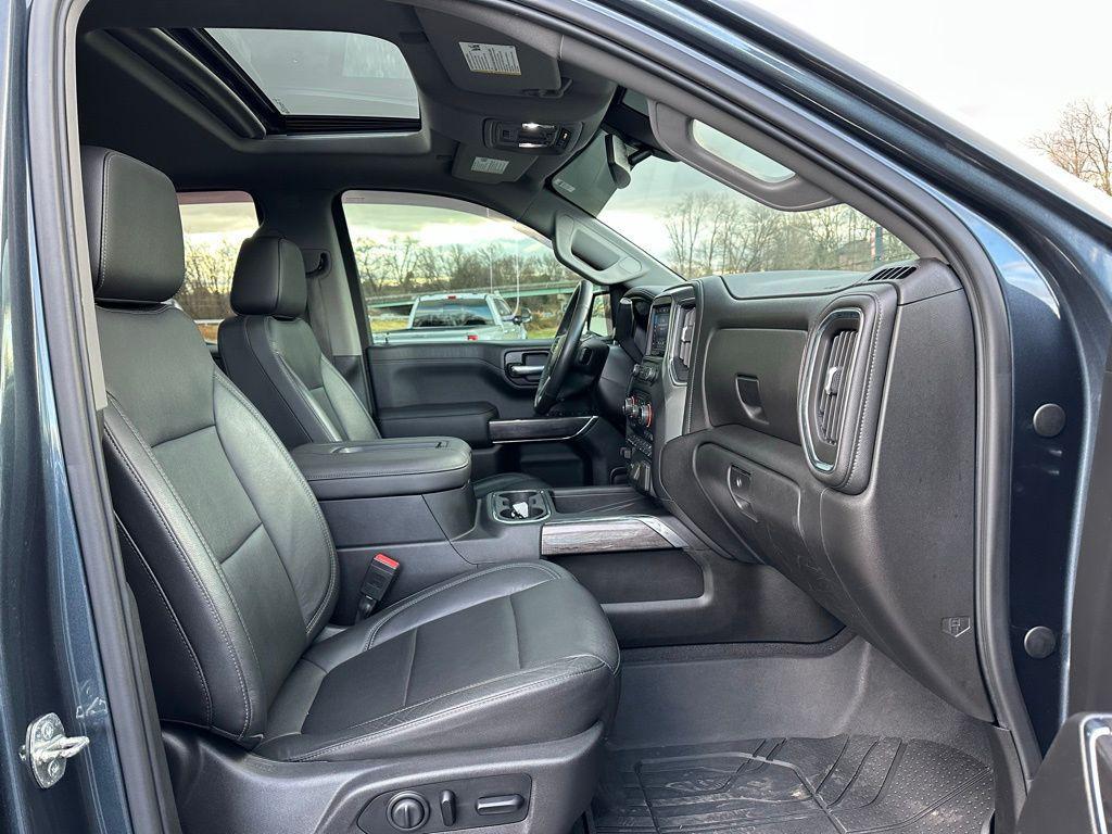 used 2019 Chevrolet Silverado 1500 car, priced at $32,000