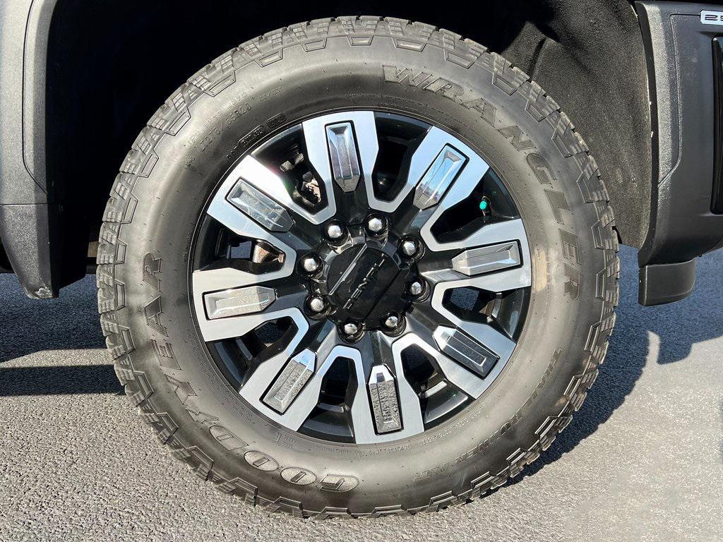 used 2025 GMC Sierra 2500 car, priced at $70,500