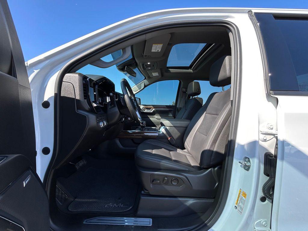 used 2024 GMC Sierra 1500 car, priced at $54,400