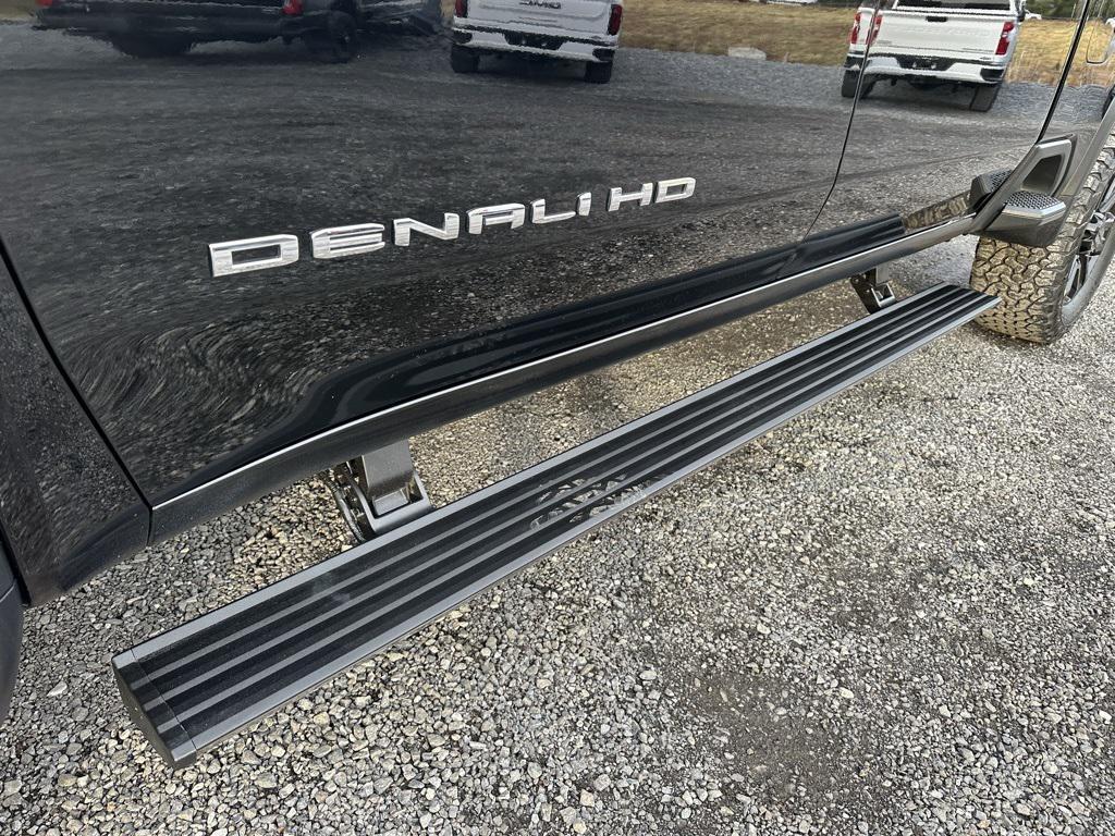 used 2023 GMC Sierra 2500 car, priced at $62,700