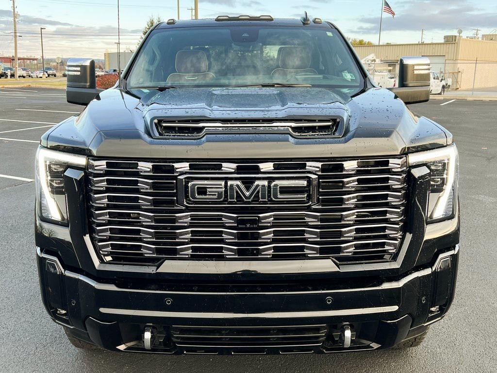 used 2025 GMC Sierra 3500 car, priced at $83,800