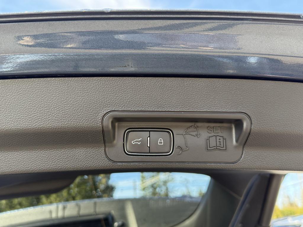 used 2020 Ford Explorer car, priced at $31,999