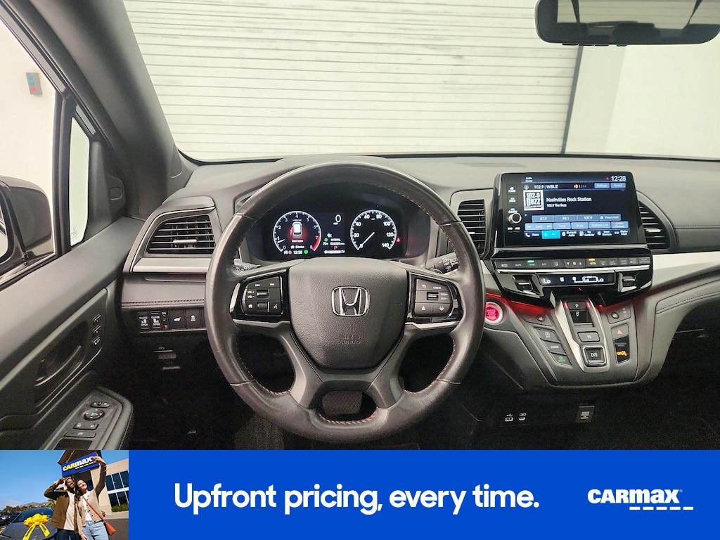 used 2025 Honda Odyssey car, priced at $37,998