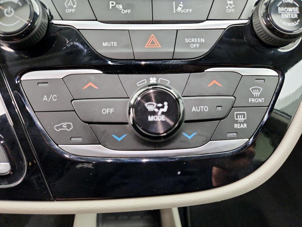 used 2024 Chrysler Pacifica car, priced at $26,998