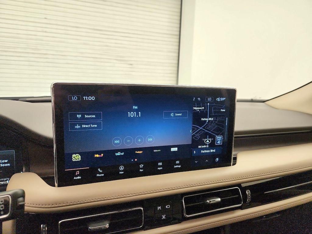 used 2022 Lincoln Nautilus car, priced at $35,998