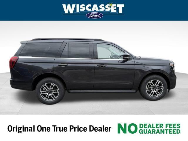 new 2025 Ford Expedition car, priced at $70,174