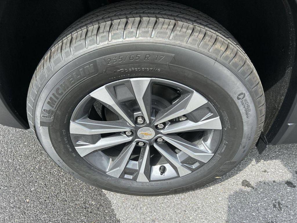 new 2026 Chevrolet Equinox car, priced at $35,478