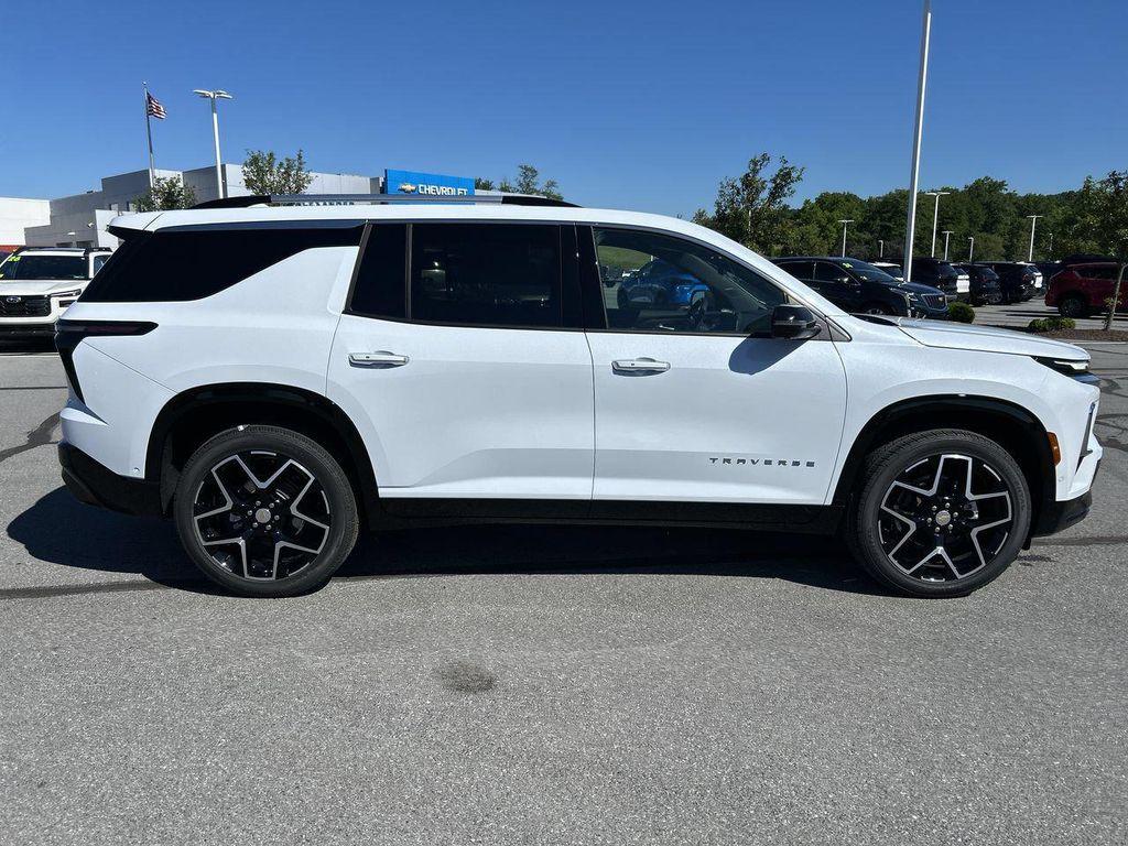 new 2026 Chevrolet Traverse car, priced at $57,978