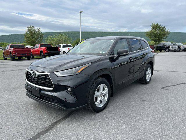 used 2023 Toyota Highlander car, priced at $32,490