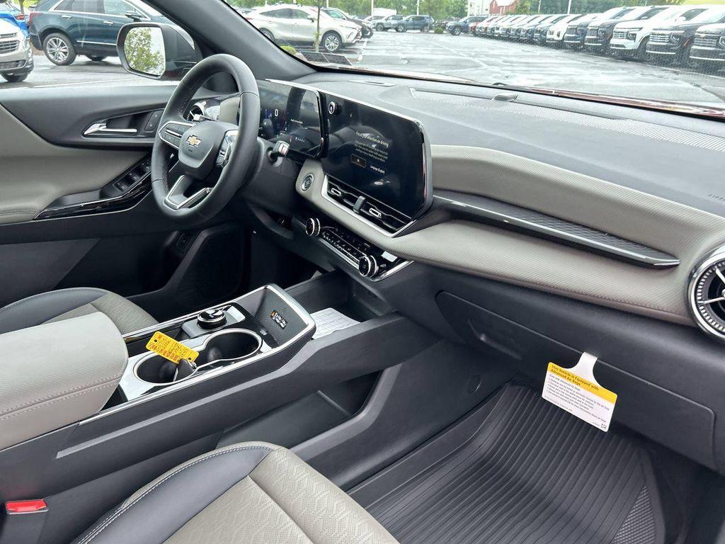 new 2026 Chevrolet Equinox car, priced at $35,478
