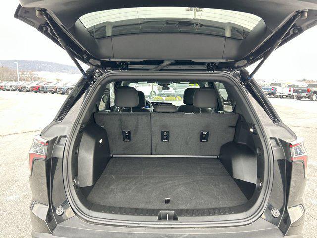 used 2025 Chevrolet Equinox car, priced at $25,900