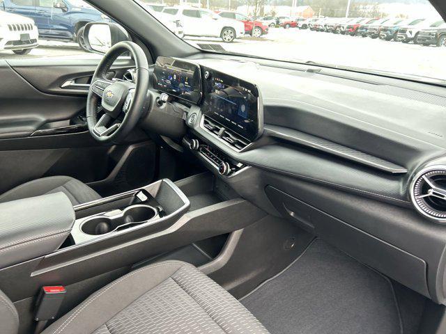 used 2025 Chevrolet Equinox car, priced at $25,900