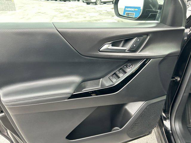 used 2025 Chevrolet Equinox car, priced at $25,900