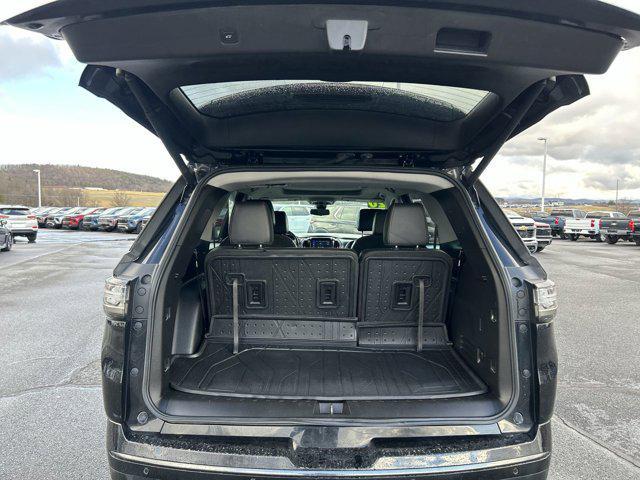 used 2020 Chevrolet Traverse car, priced at $24,900