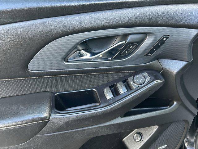 used 2020 Chevrolet Traverse car, priced at $24,900