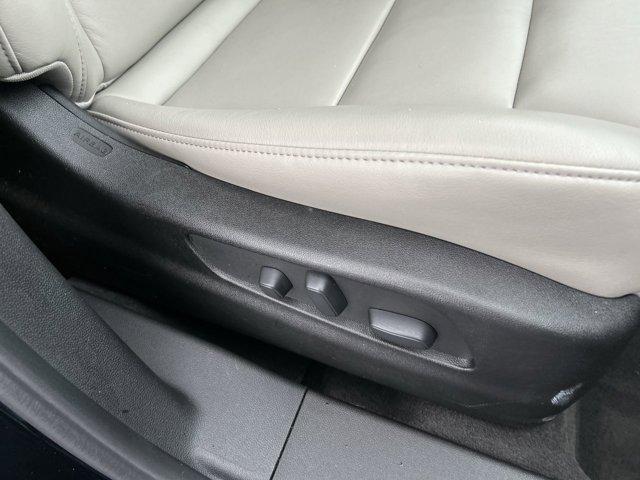 used 2022 Cadillac XT4 car, priced at $26,900