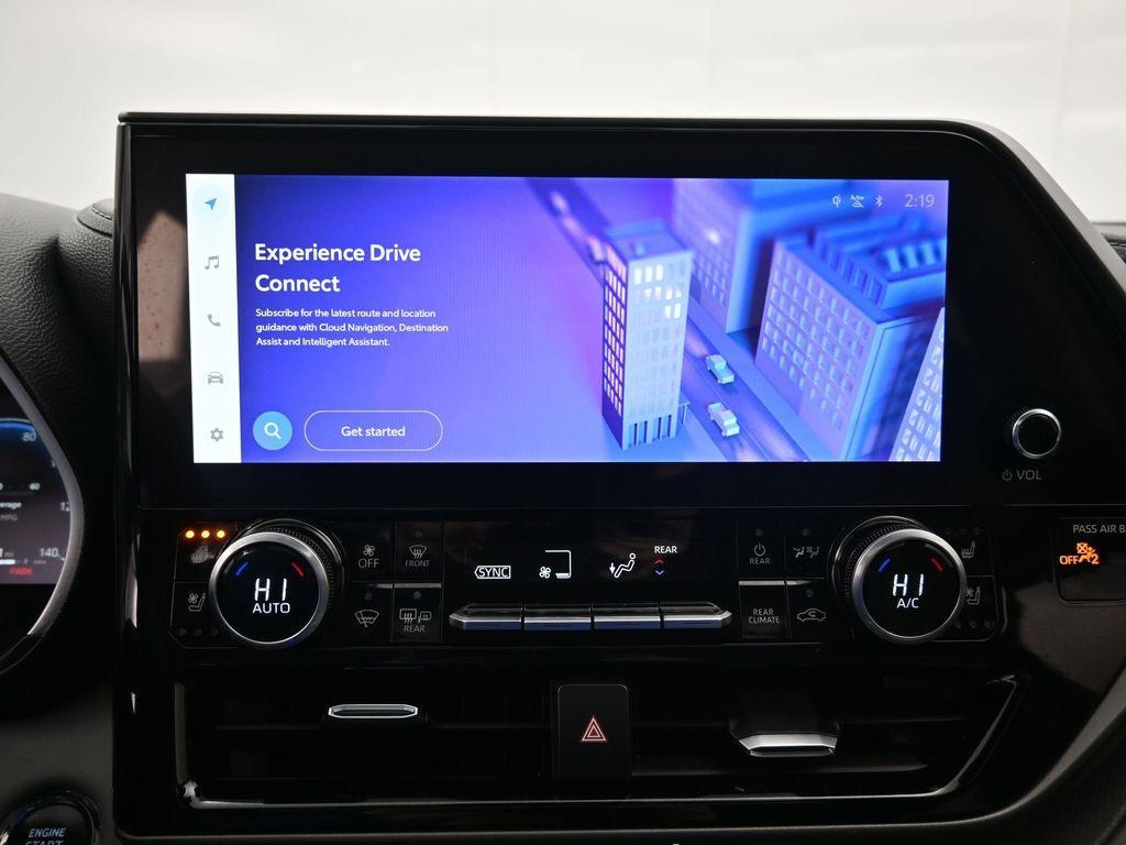 used 2023 Toyota Highlander car, priced at $36,400