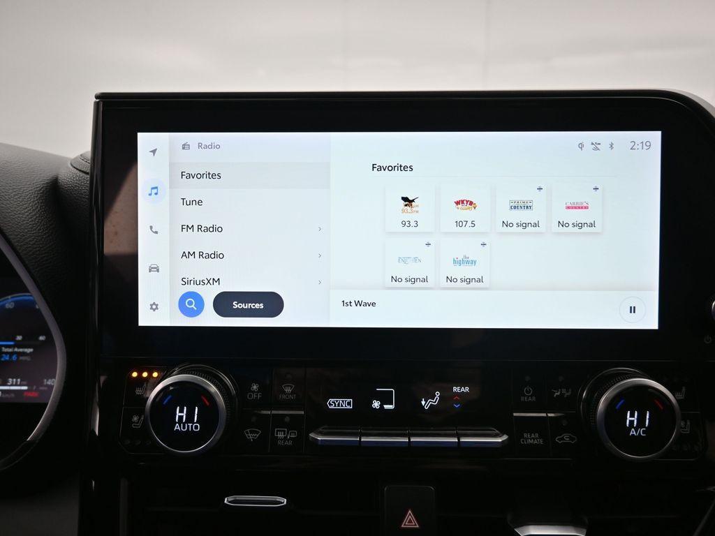 used 2023 Toyota Highlander car, priced at $36,400