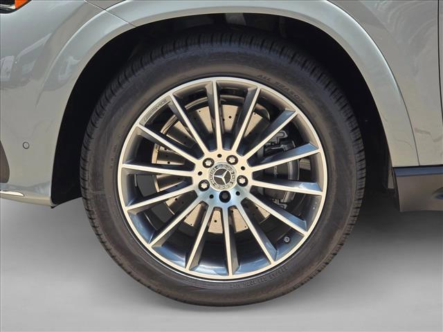 new 2026 Mercedes-Benz GLE 450 car, priced at $83,185