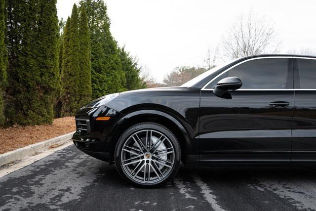 used 2021 Porsche Cayenne car, priced at $39,666