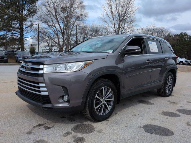 used 2019 Toyota Highlander car, priced at $23,280