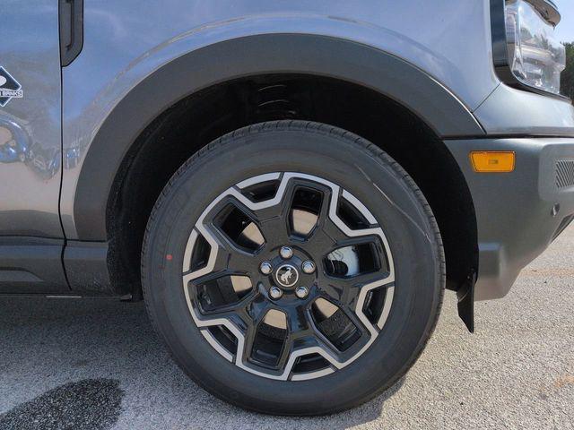 new 2025 Ford Bronco Sport car, priced at $32,484