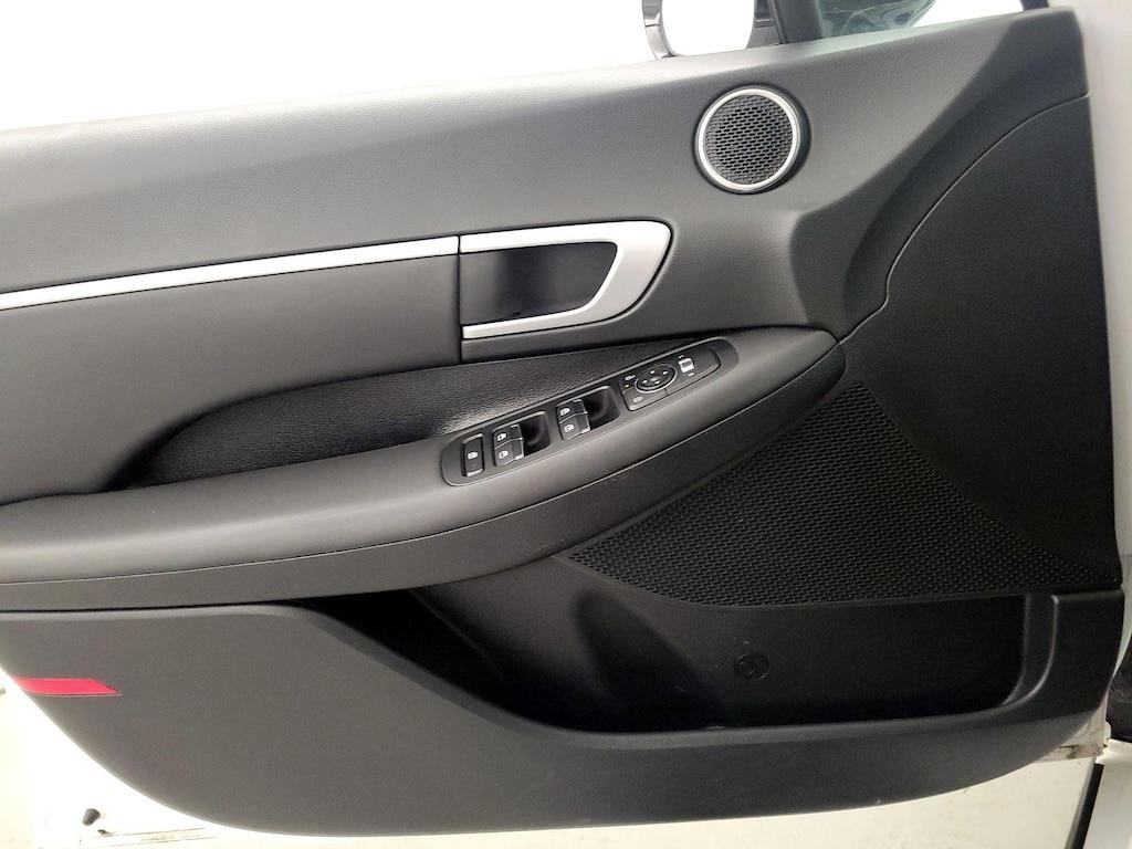 used 2025 Hyundai Sonata Hybrid car, priced at $25,998