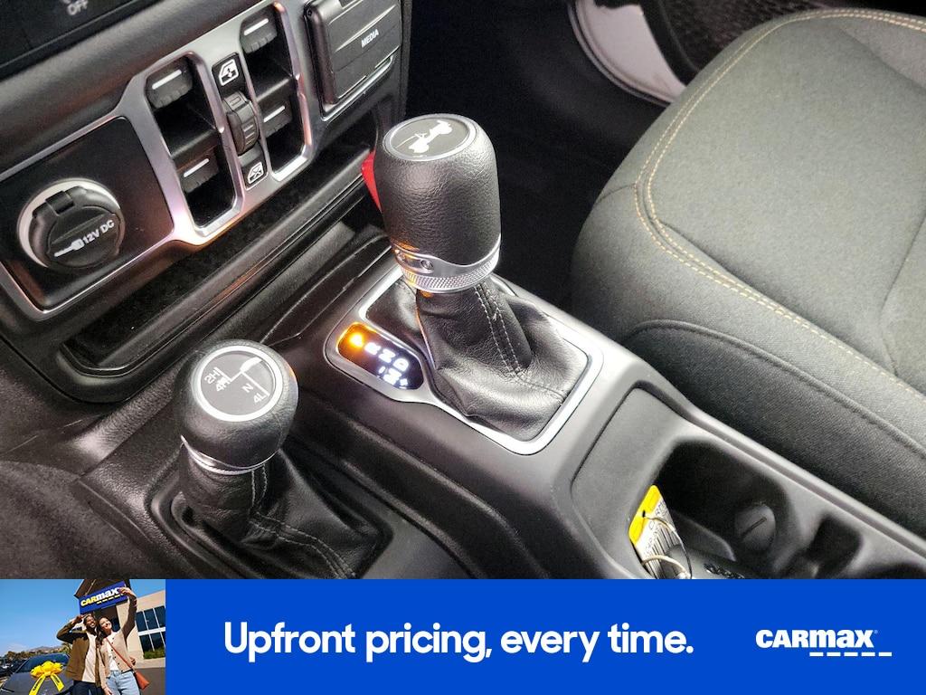 used 2025 Jeep Wrangler car, priced at $35,998