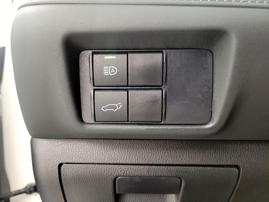 used 2021 Toyota Highlander Hybrid car, priced at $35,998