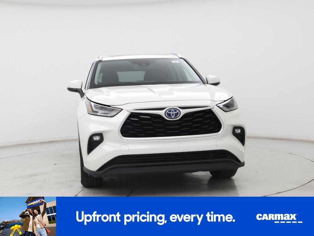 used 2021 Toyota Highlander Hybrid car, priced at $35,998