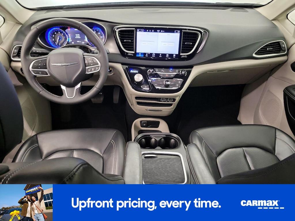 used 2023 Chrysler Pacifica car, priced at $25,998