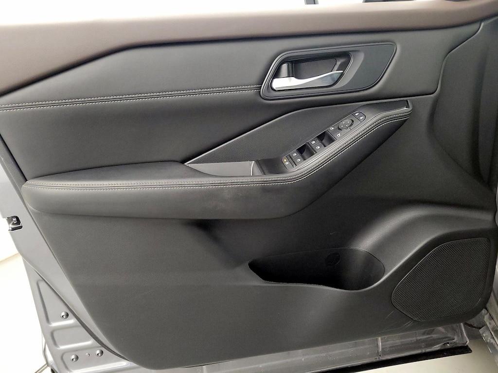 used 2022 Nissan Rogue car, priced at $22,998