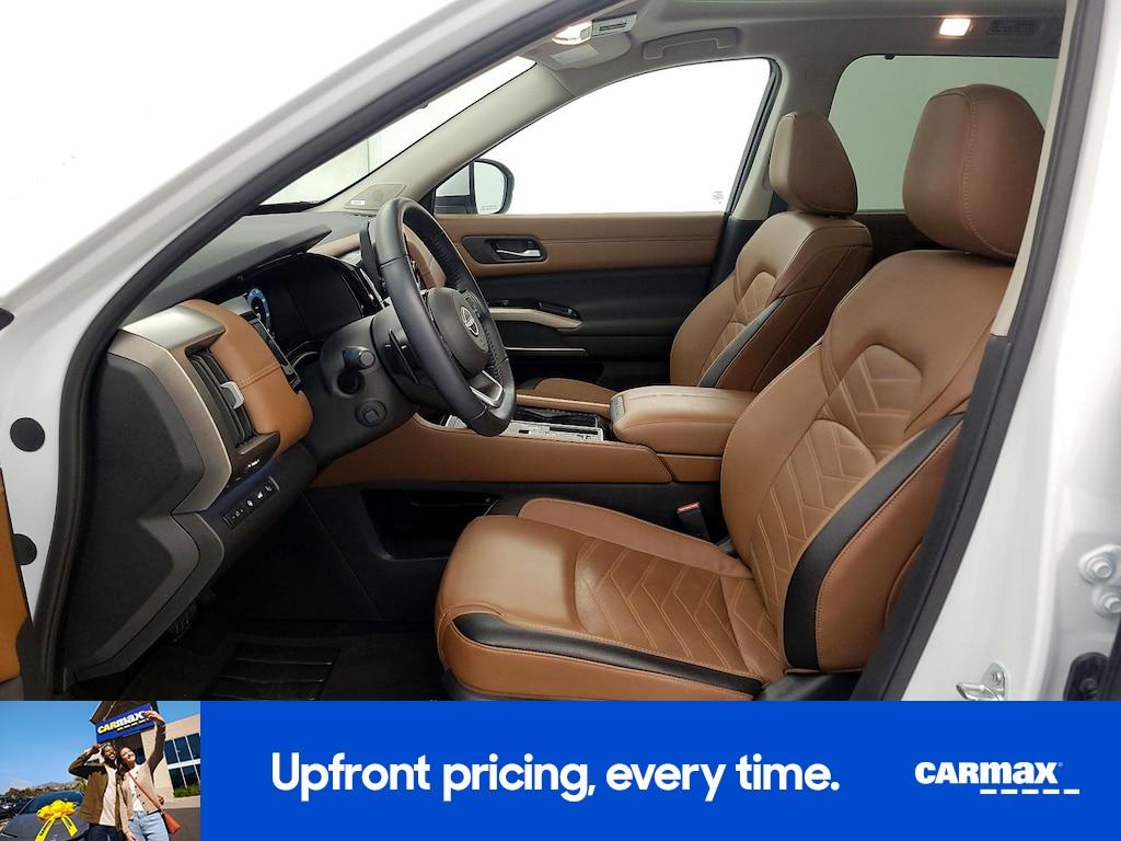 used 2025 Nissan Pathfinder car, priced at $38,998