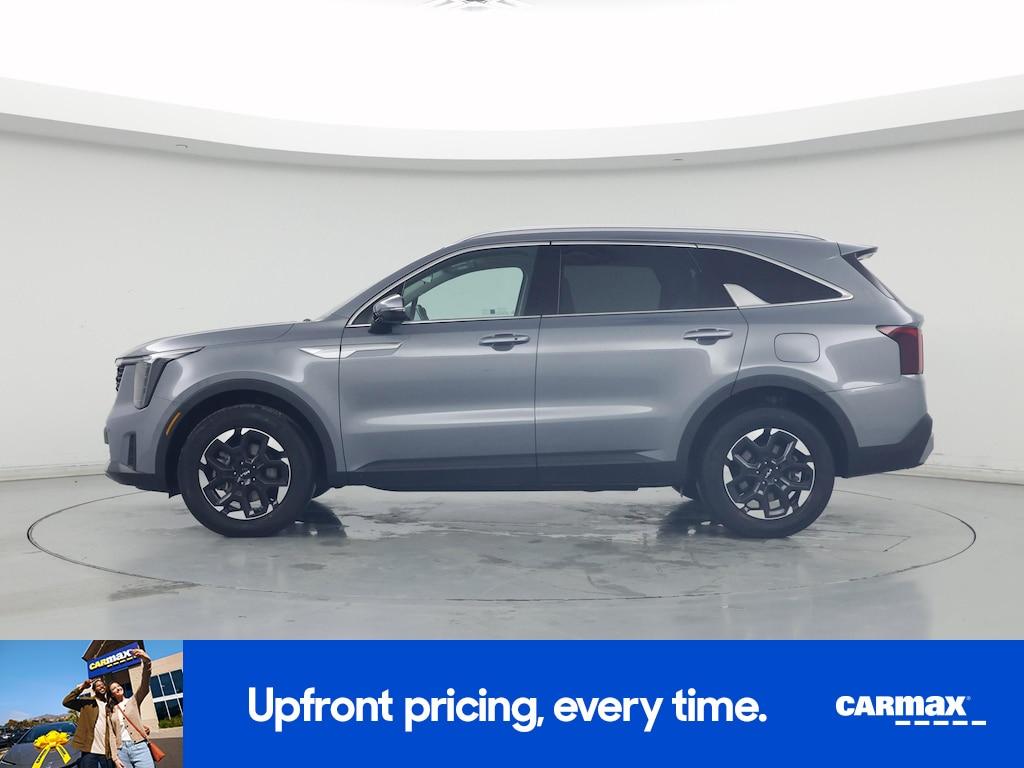 used 2024 Kia Sorento car, priced at $31,998