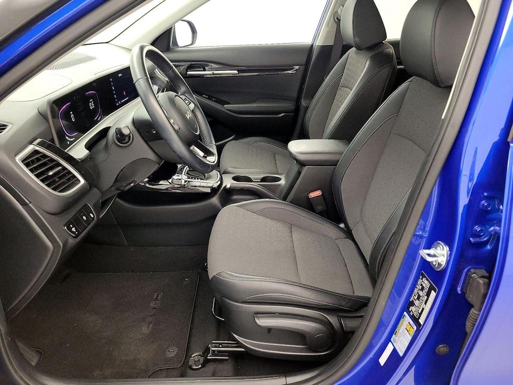used 2025 Kia Seltos car, priced at $21,998