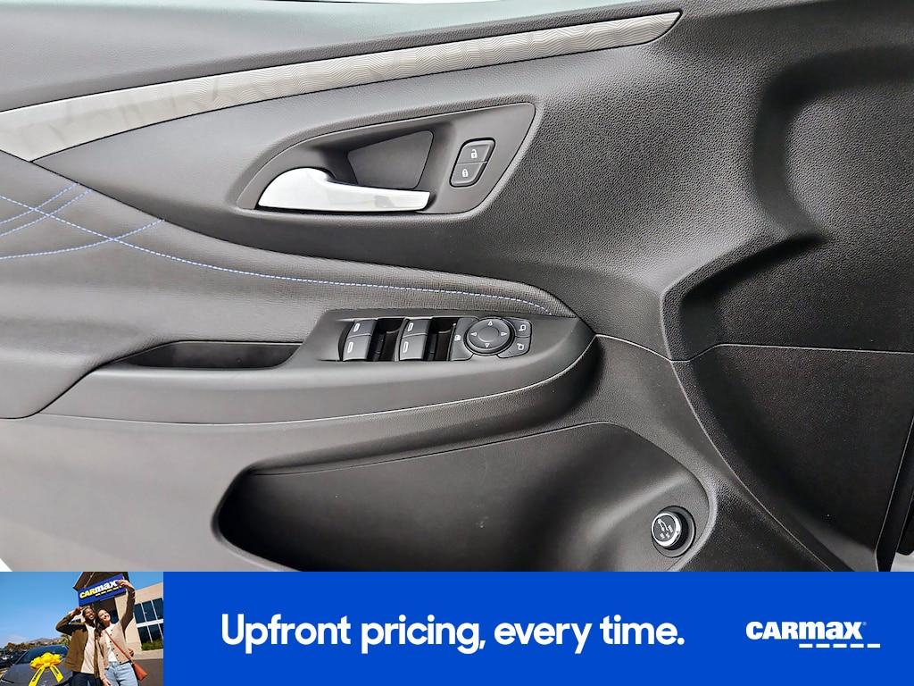 used 2025 Buick Envista car, priced at $28,998