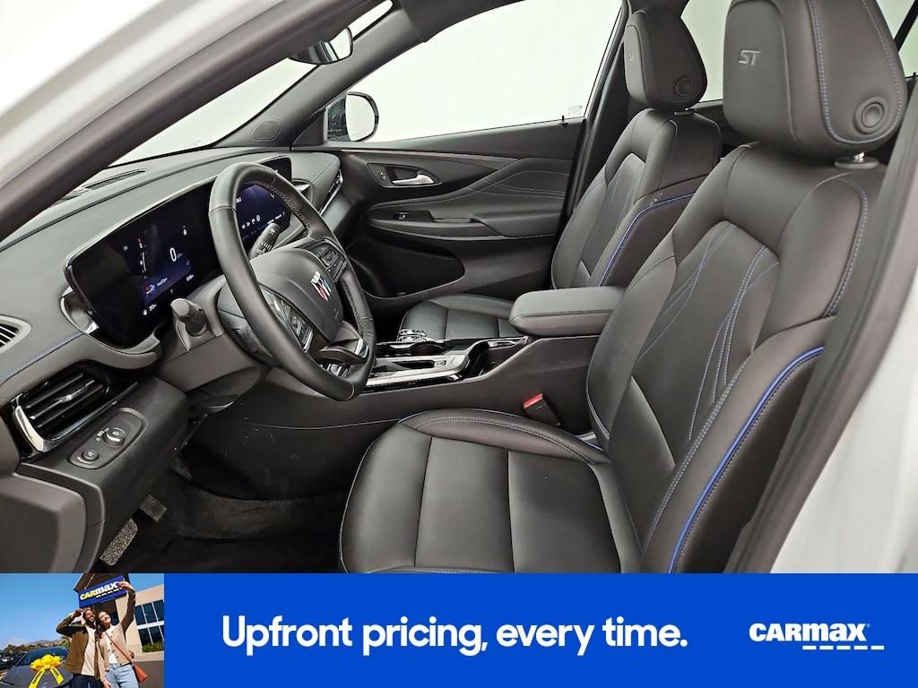 used 2025 Buick Envista car, priced at $28,998
