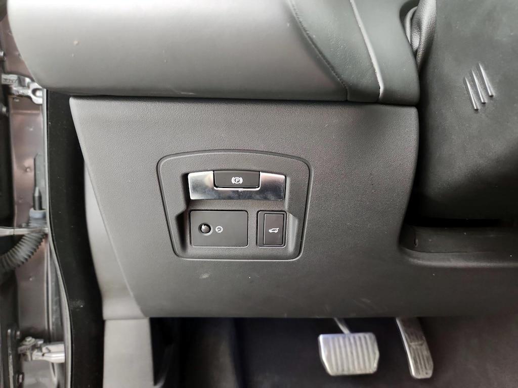 used 2018 Land Rover Range Rover Velar car, priced at $27,998