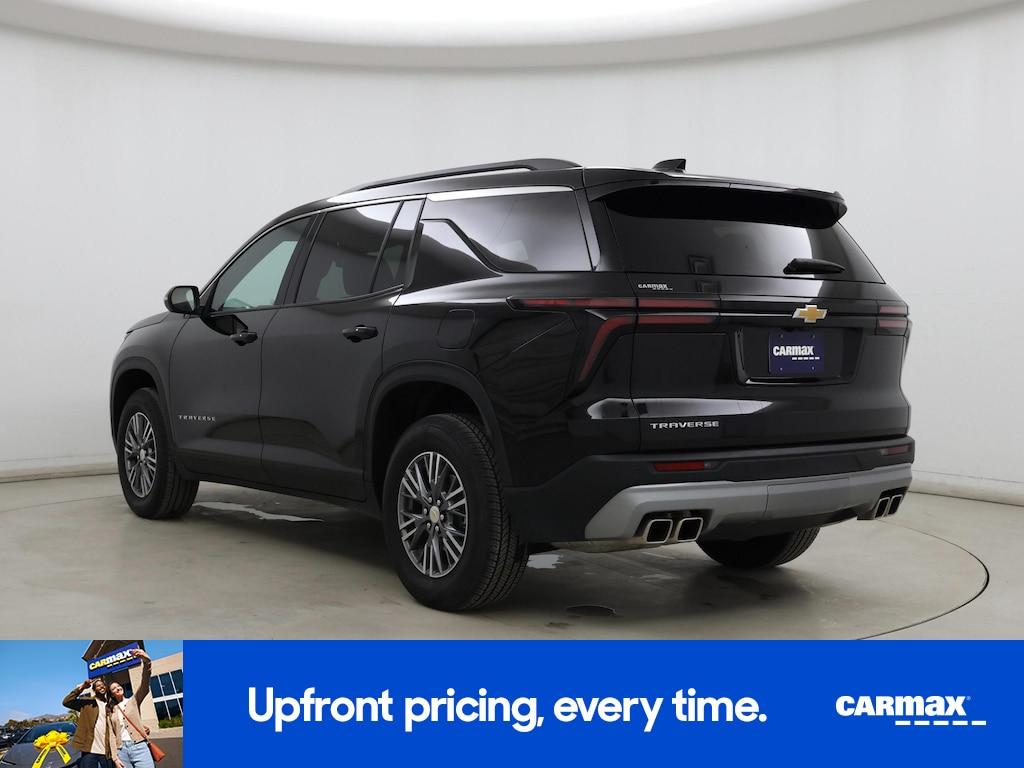 used 2025 Chevrolet Traverse car, priced at $34,998