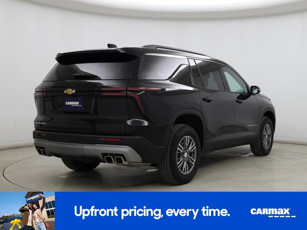 used 2025 Chevrolet Traverse car, priced at $34,998