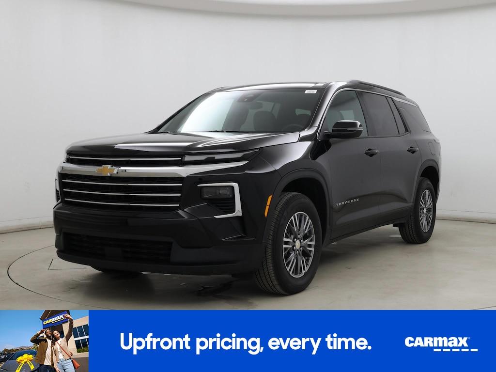 used 2025 Chevrolet Traverse car, priced at $34,998
