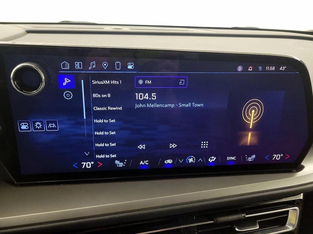 used 2025 Chevrolet Traverse car, priced at $34,998