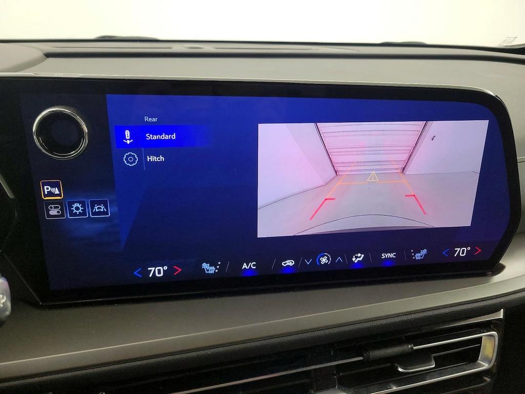 used 2025 Chevrolet Traverse car, priced at $34,998