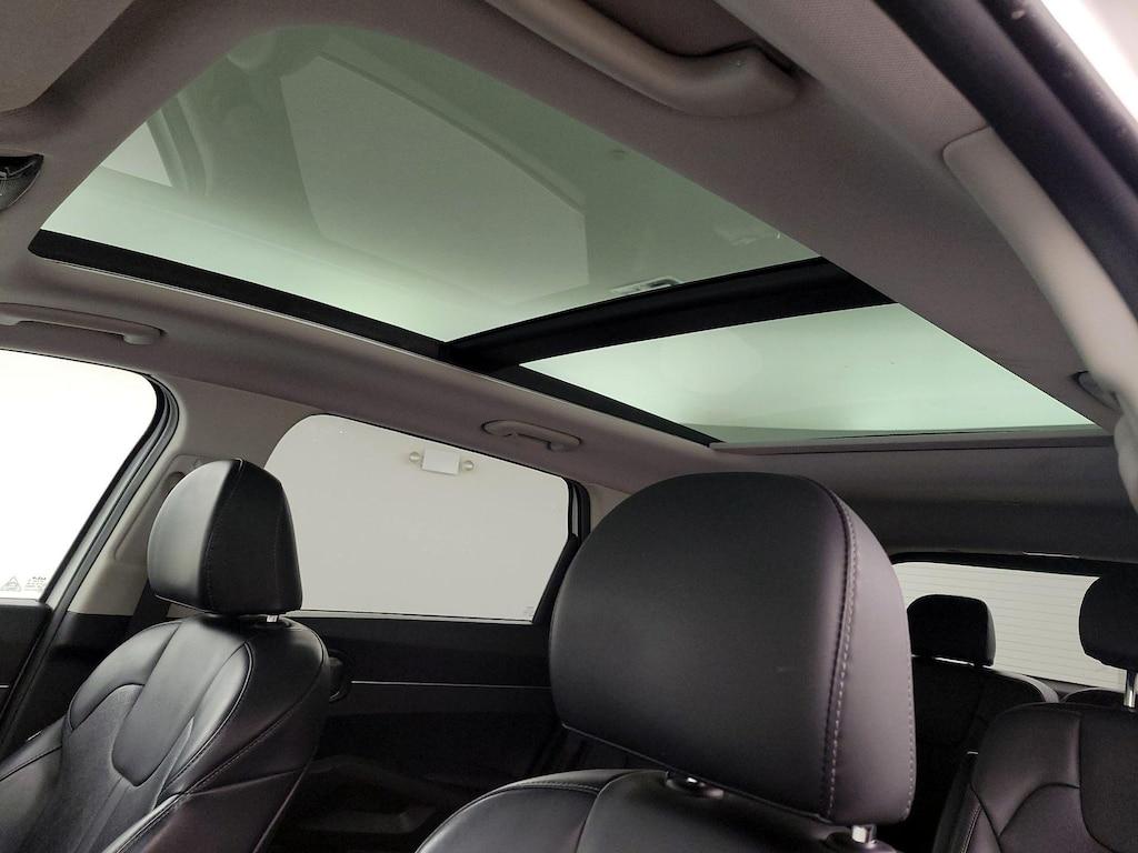 used 2023 Kia Sorento Hybrid car, priced at $28,998