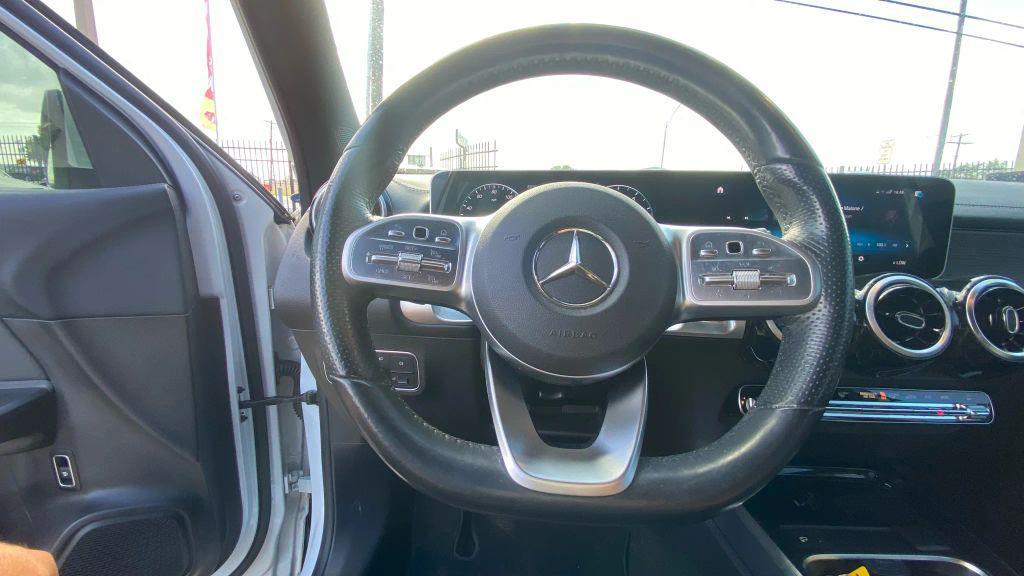 used 2021 Mercedes-Benz GLB 250 car, priced at $19,999