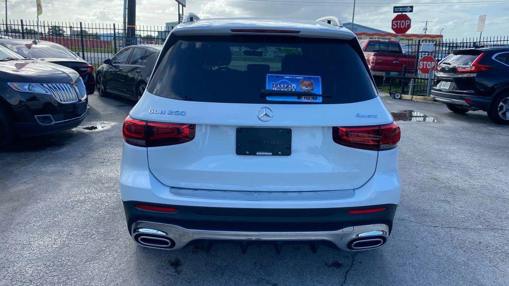 used 2021 Mercedes-Benz GLB 250 car, priced at $19,999