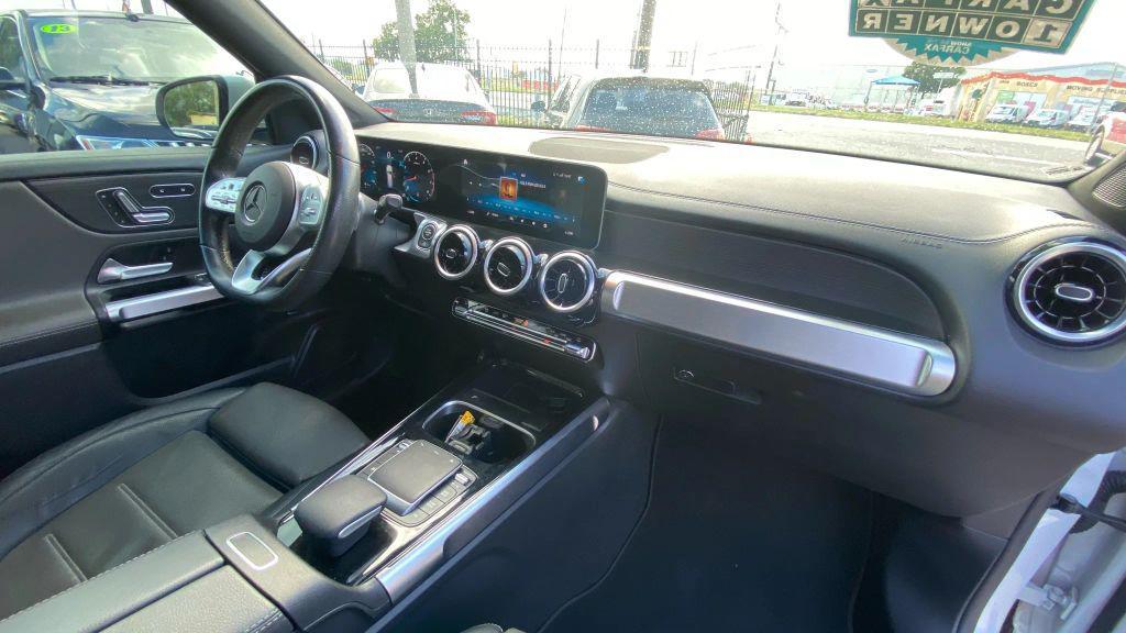 used 2021 Mercedes-Benz GLB 250 car, priced at $19,999