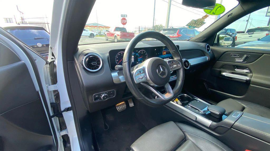 used 2021 Mercedes-Benz GLB 250 car, priced at $19,999
