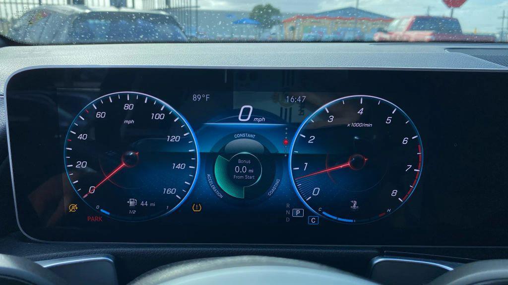 used 2021 Mercedes-Benz GLB 250 car, priced at $19,999