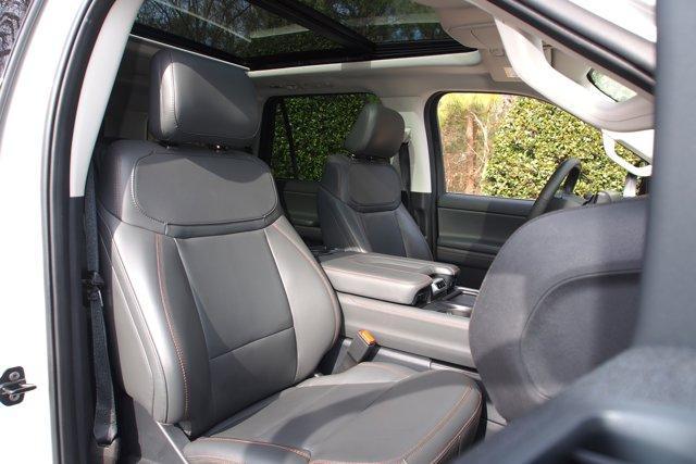 used 2025 Ford Expedition car, priced at $59,266